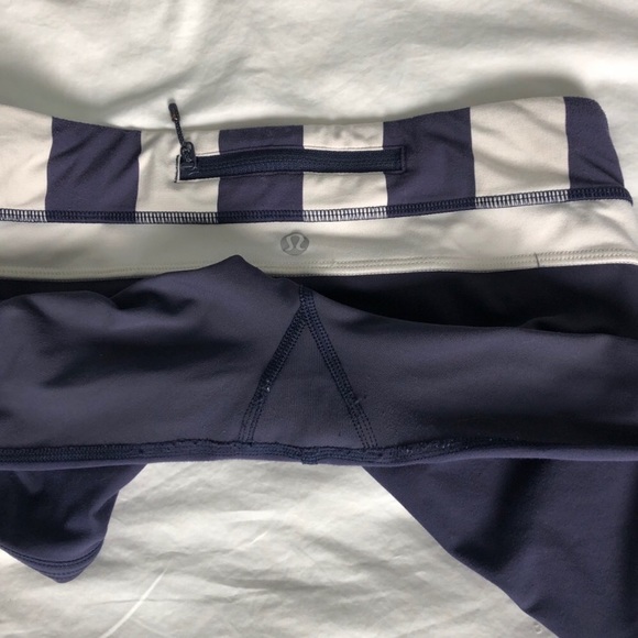 SALE! Lululemon (2) Leggings Pants Crops Run Bundle - Picture 6 of 6